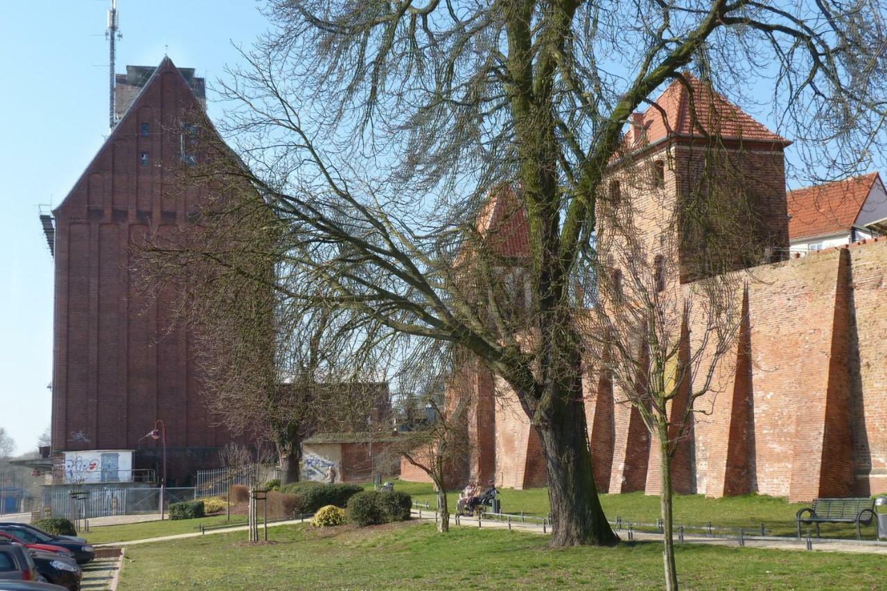 Ferienhaus Marktstrasse Tangermünde Exterior foto